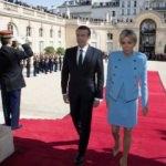 Emmanuel Macron'dan kıyafet açıklaması