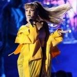 Konserinde patlama olan şarkıcı ilk kez konuştu!