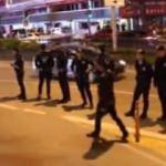  Beşiktaş taraftarı polise ‘Siyah-beyaz’ çektirdi