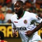 Vagner Love'dan gol krallığı göndermesi!