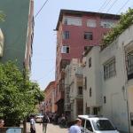 Adana'da kaçak apart otel mühürlendi