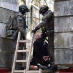 Erdoğan'ın konvoyu Hamburg'da 10 dakika bekletildi