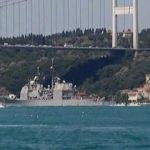 Savaş gemisi İstanbul Boğazı'nda!