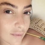 Hadise sa&ccedil;larından kaş yaptırdı