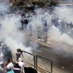 İsrail askerleri Filistinlilere saldırıyor!