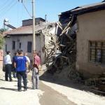 Elazığ'da ev çöktü