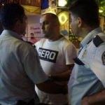 'Hero' yazılı tişört giyen şahıs gözaltına alındı!