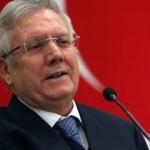 Aziz Yıldırım canlı yayında g&ouml;zyaşlarını tutamadı