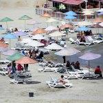 Hazar Gölü, Akdeniz ve Ege sahillerini aratmıyor