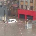 Dolapdere'de kuvvetli yağış sonrası su baskını