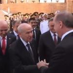 Erdoğan ve Bahçeli'nin samimi sohbeti dikkat çekti