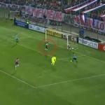 Gustavo Gomez'in kendi kalesine attığı ilginç gol