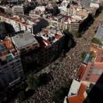 Binlerce Katalan bağımsızlık i&ccedil;in y&uuml;r&uuml;d&uuml;!