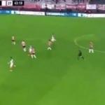 Eski Bursasporlu'dan 35 metreden muhteşem gol!