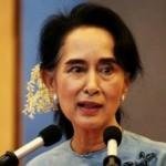 Myanmar lideri Suu Çii’nin portresini kaldırdılar!
