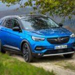 Opel'in kompakt SUV'u geliyor!