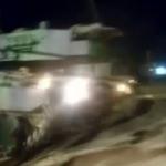 Türk tankları köylülerin alkışları arasında gitti