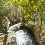 150 yıllık değirmenin &ccedil;arkını iki &ccedil;ocuk annesi d&ouml;nd&uuml;r&uuml;yor