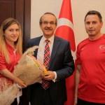 Dünya şampiyonu para-tekvandocudan Vali Yavuz'a ziyaret