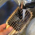 Fırça ve taraklar nasıl temizlenir? 