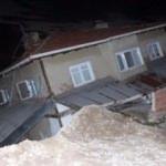 Göynük'te heyelanda 5 ev hasar gördü