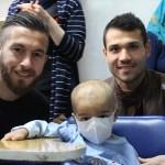Yeni Malatyasporlu futbolcular lösemili çocukları ziyaret etti