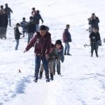 Karlıova'da çocukların kar sevinci