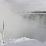 Niagara Şelaleleri buz tuttu