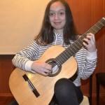 Geleceğin gitaristi! 14 yaşındaki T&uuml;rk kızı...