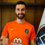 Başakşehir yeni transferini resmen açıkladı!