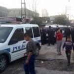 Adana'da polis aracına saldırı