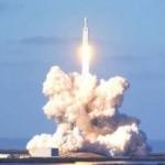 Dünya bu anı bekliyordu! Falcon Heavy fırlatıldı!