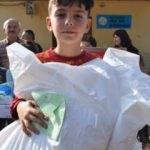 İlkokul öğrencisinden Afrin'e duygulandıran hediye