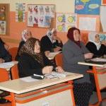 En b&uuml;y&uuml;k hayalleri Mehmet&ccedil;ik'e mektup yazmak
