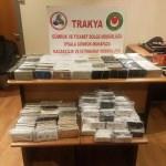 İpsala'da bir tırda kaçak bin 30 cep telefonu ele geçirildi