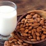 Badem sütü nasıl yapılır? 