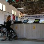 Engelini sporla aşıyor