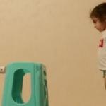 K&uuml;&ccedil;&uuml;k kızın azmi 'helal olsun' dedirtti