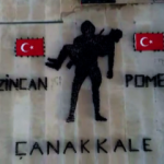 Polis adaylarından g&ouml;ğ&uuml;s kabartan &Ccedil;anakkale anması