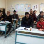 Suriyeli sığınmacılara okuma yazma kursu