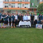 Futbolculardan Çavuşoğlu’na sürpriz kutlama