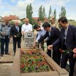 Emekli Korgeneral Polat, mezarı başında anıldı
