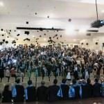 BEÜ Fen Edebiyat Fakültesinde mezuniyet sevinci