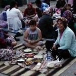 Burhaniye'nin 11 yıllık iftar geleneği