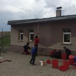 Erzurum'da gönüllüler 6 okulu boyadı