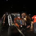 Bolu'da kamyonetle traktör çarpıştı: 8 yaralı