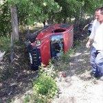 Samsun'da kamyonet şarampole devrildi: 2 yaralı