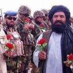 Tarihi anlar! Taliban çiçeklerle Kabil'de