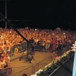 Emel Sayın kraliçe ilan edildi 