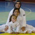 Judocu anne ve kızları ilgi odağı oldu!